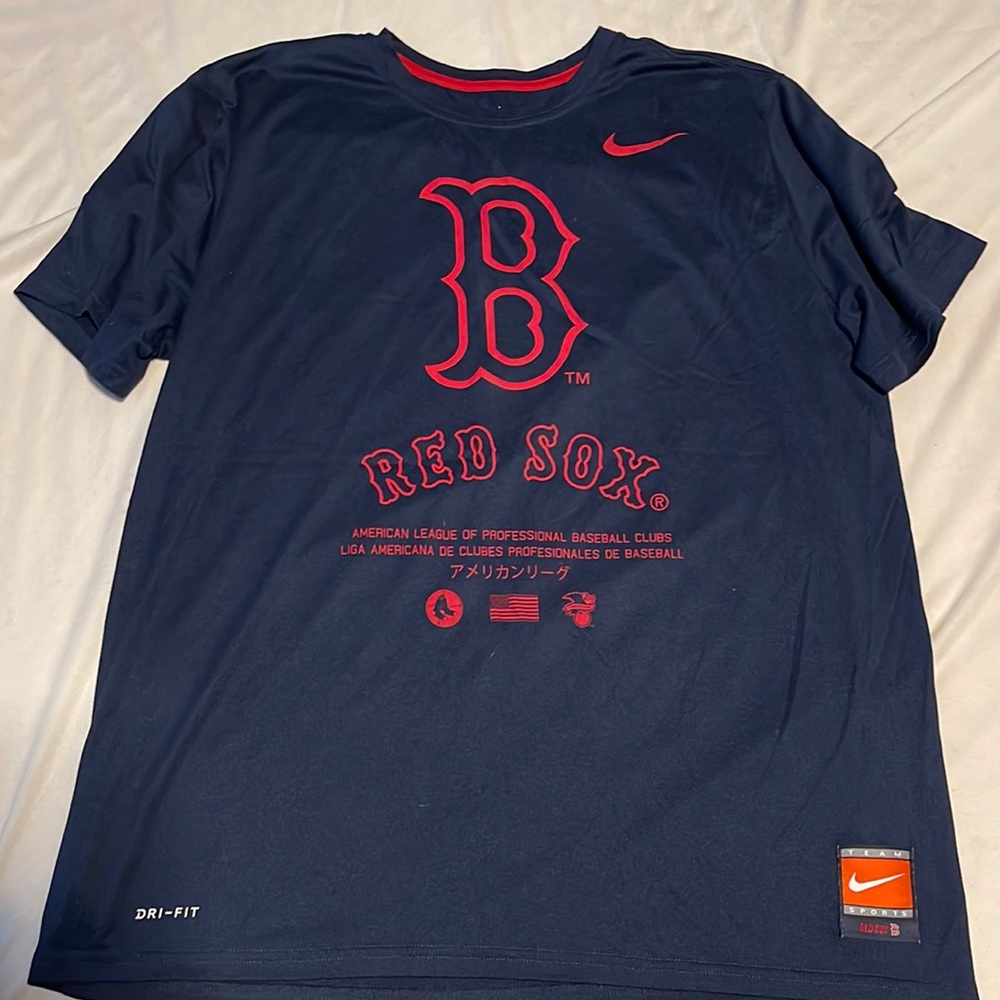 Nike Boston Red Sox tshirt